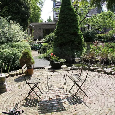 De Oude Pastorie Bed and breakfast 3*