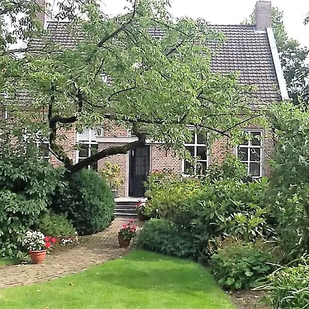 De Oude Pastorie Bed and breakfast