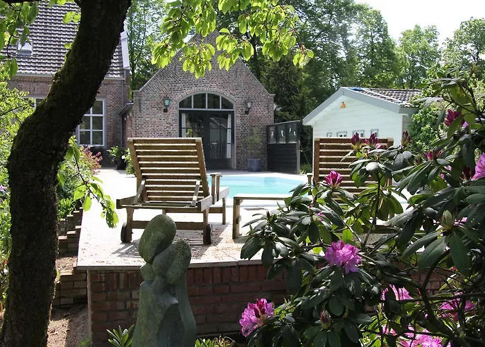 De Oude Pastorie Bed & Breakfast Netersel