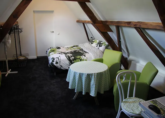 De Oude Pastorie Bed & Breakfast 3*