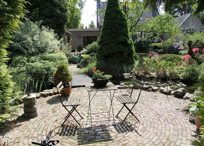 De Oude Pastorie Bed & Breakfast 3*