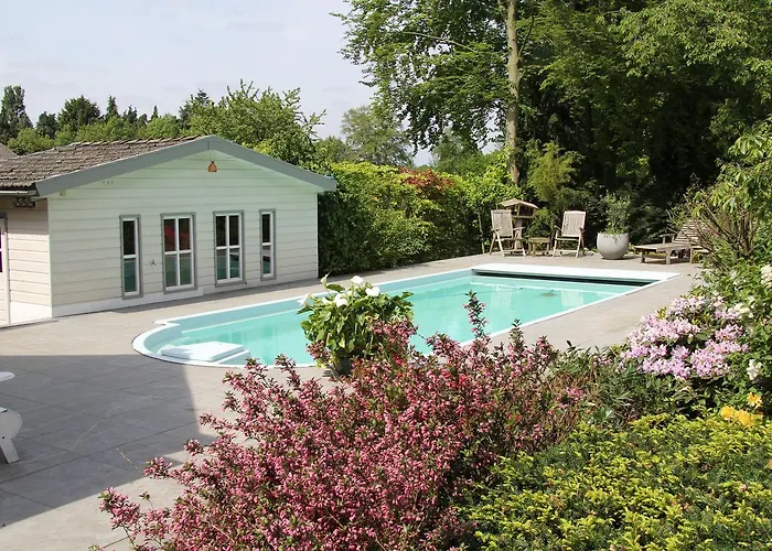 De Oude Pastorie לינה וארוחת בוקר